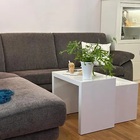 Apartment Center 2 *